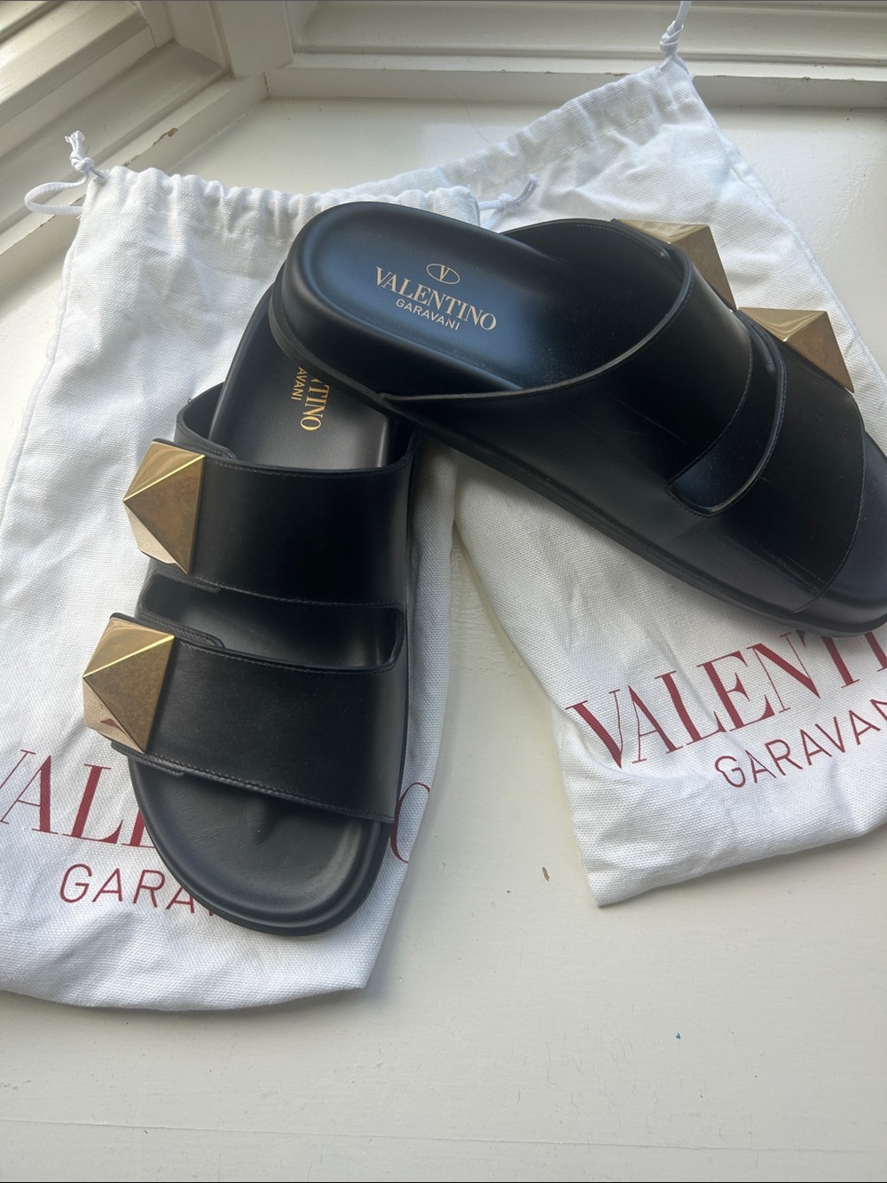 Valentino Garavani Black Leather Slides with Gold Pyramid Studs - Picture 2 of 5